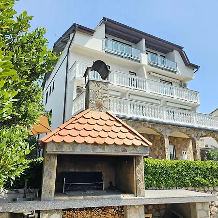 Mit Meerblick- 150 M Vom Entfernt By Interhome Apartment Novi Vinodolski